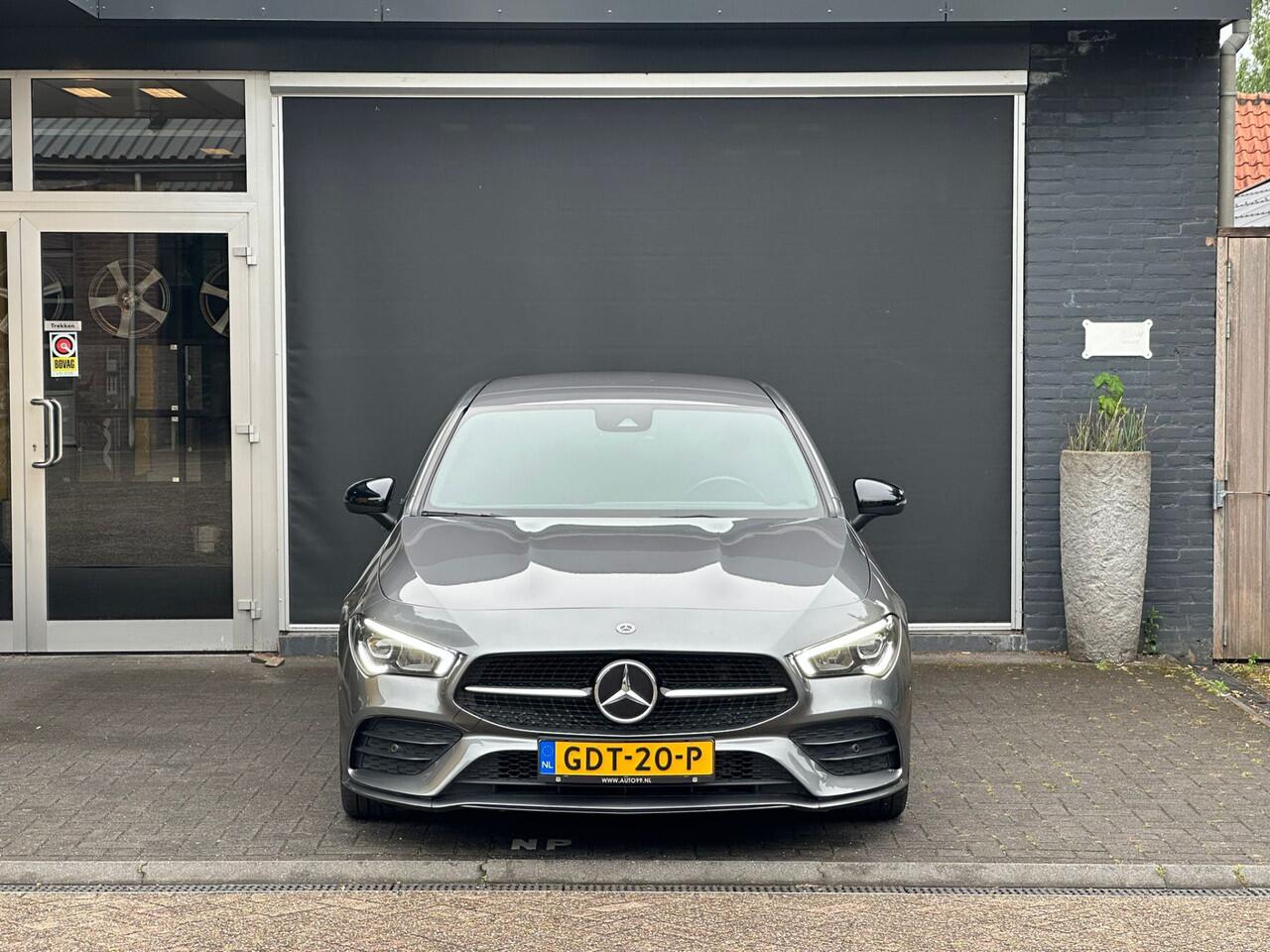 Mercedes-Benz CLA-KLASSE 180 AMG SFEER / BURMESTER / STOELVERWARMING / DEALER ONDERHOUDEN / CAMERA