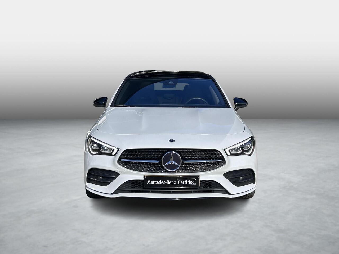 Mercedes-Benz CLA-KLASSE Shooting Brake 250 e AMG Line | Nightpakket | Panoramadak | Achteruitrijcamera | Stoelverwarming | Sfeerverlichting | Apple & Android Carplay