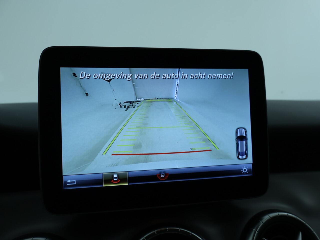 Mercedes-Benz CLA-KLASSE 180 Business Solution AMG AMG Line | Achteruitrijcamera | Ledkoplampen | Inclusief 12 Maanden Garantie