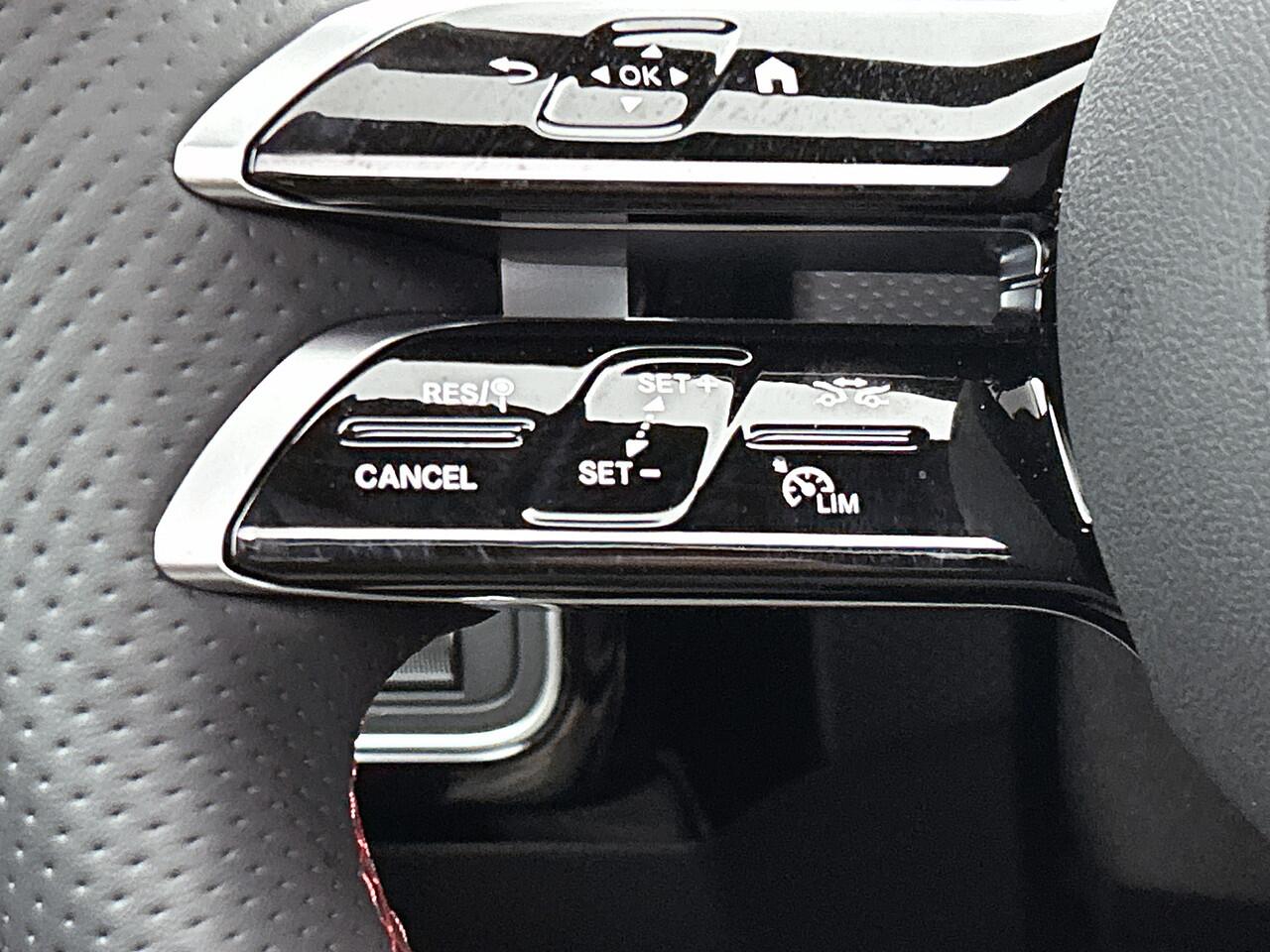 Mercedes-Benz CLA-KLASSE Shooting Brake 250 e Star Edition AMG Line | Nightpakket | KEYLESS-GO | Parkeerpakket met achteruitrijcamera | EASY PACK achterklep | Dodehoekassistent | MULTIBEAM LED | Distronic | Sfeerverlichting | Verwarmde stoelen vooraan |