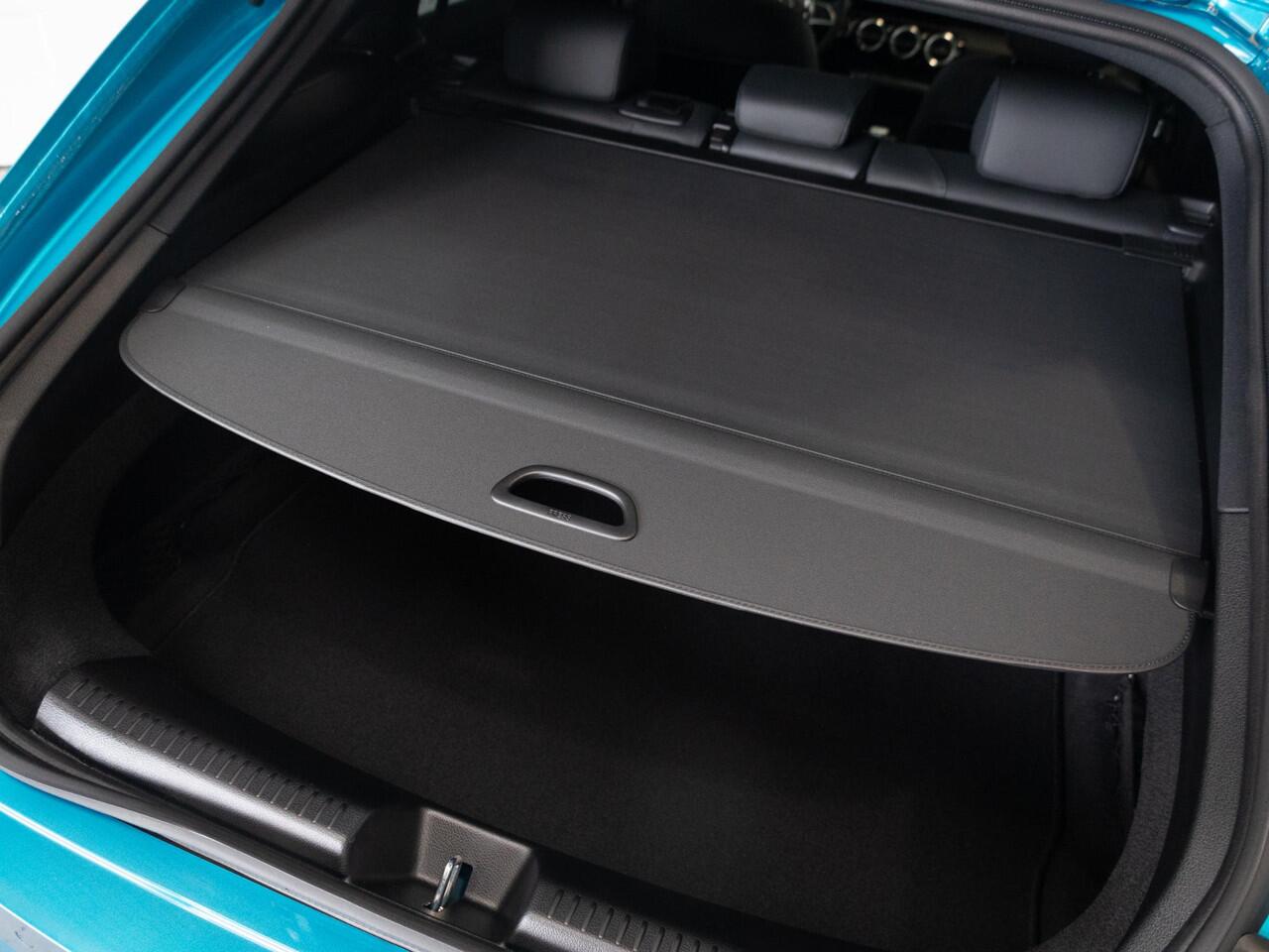 Mercedes-Benz CLA-KLASSE Shooting Brake 180 Luxury Line