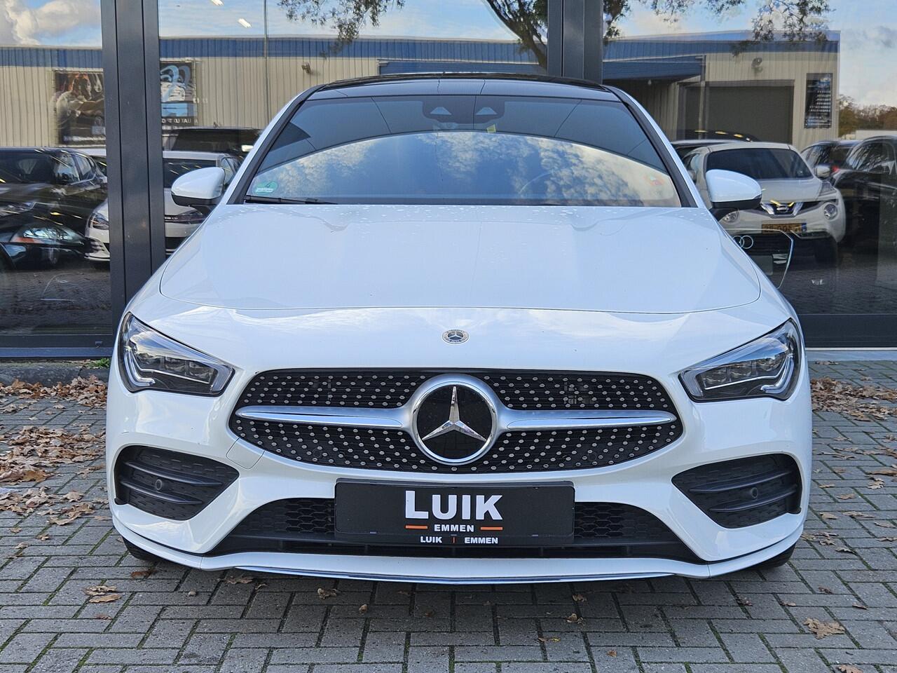 Mercedes-Benz CLA-KLASSE Shooting Brake 250 e AMG Line + DISTRONIC + PANO DAK + LED PLUS + CAMERA + MEMORY