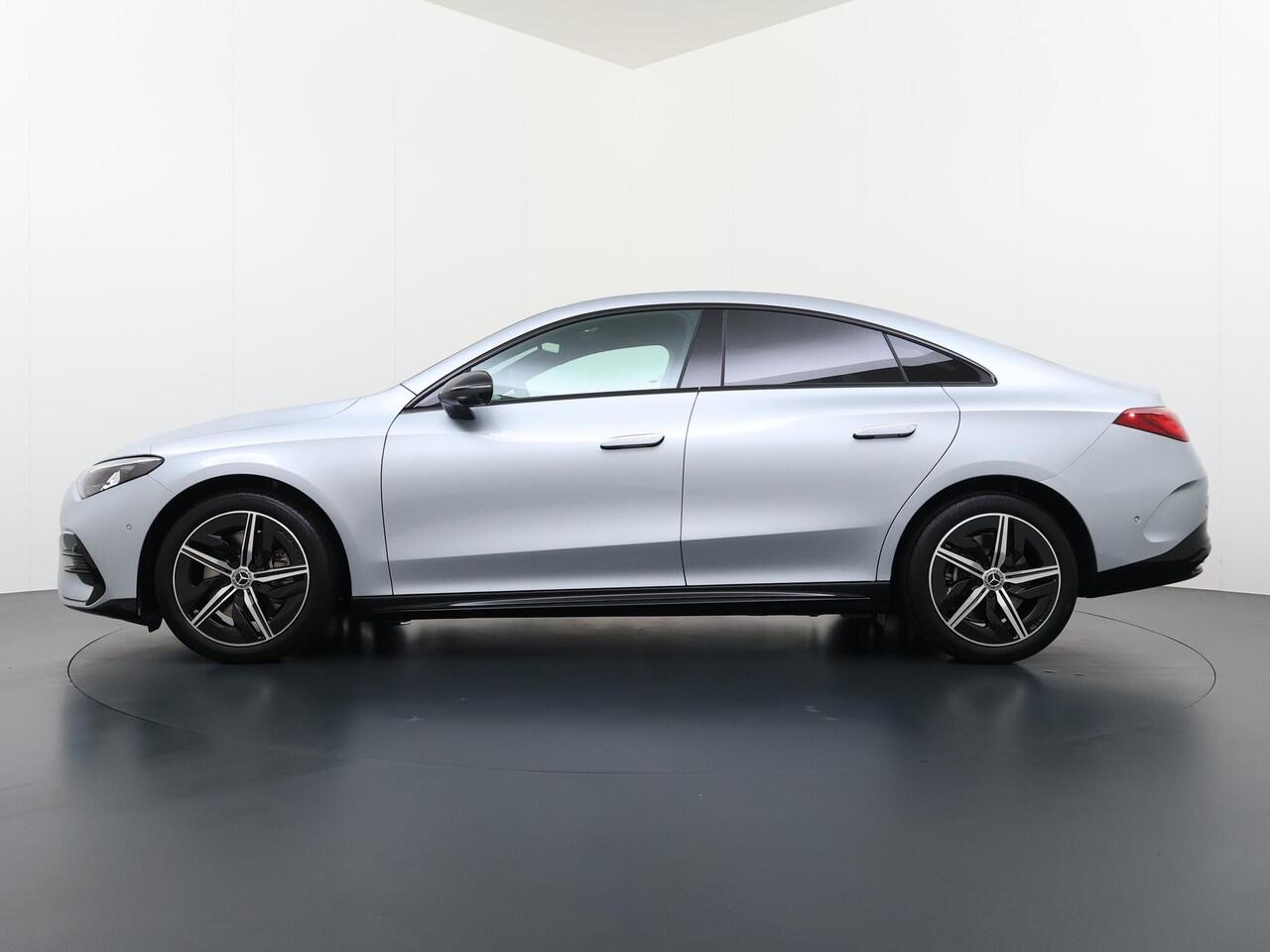 Mercedes-Benz CLA-KLASSE 250+ Launch Edition 85 kWh Accu | Memorystoelen | Warmtepomp | Multibeam Led | Stoelverwarming Voorin | Distronic Cruise Control | Achteruitrijcamera | Nightpakket | Dodehoekassistent