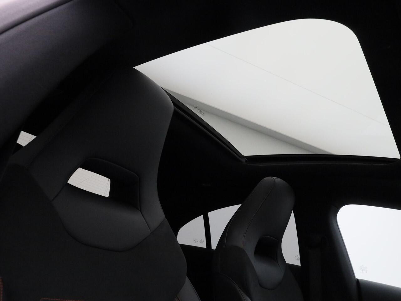 Mercedes-Benz CLA-KLASSE 250 e Business Solution AMG Limited | PANO | CAMERA | MEMORY | KEYLESS | STOELVERW.