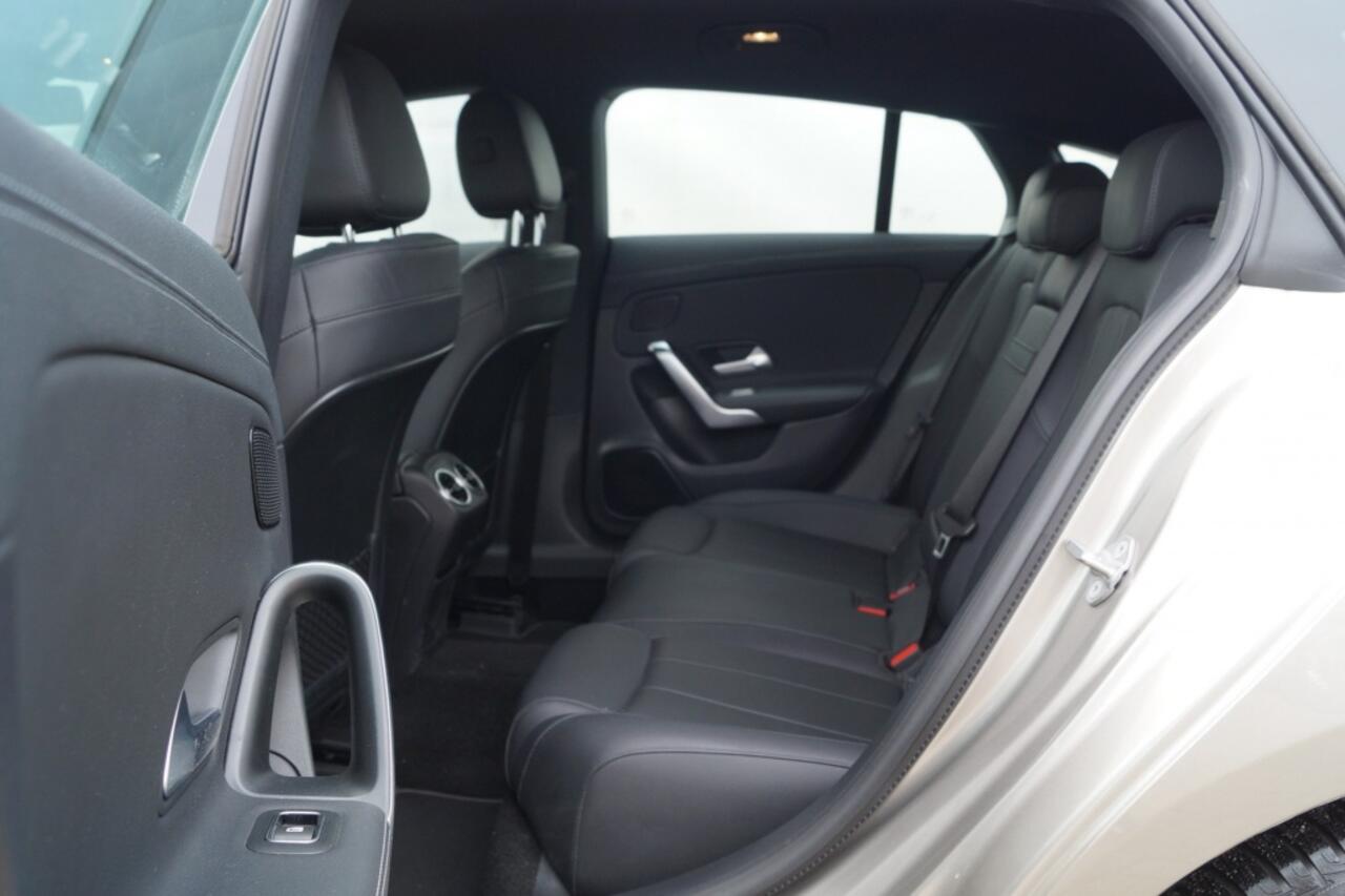 Mercedes-Benz CLA-KLASSE Shooting Brake 200 163pk Business Solution Pro -LEER-
