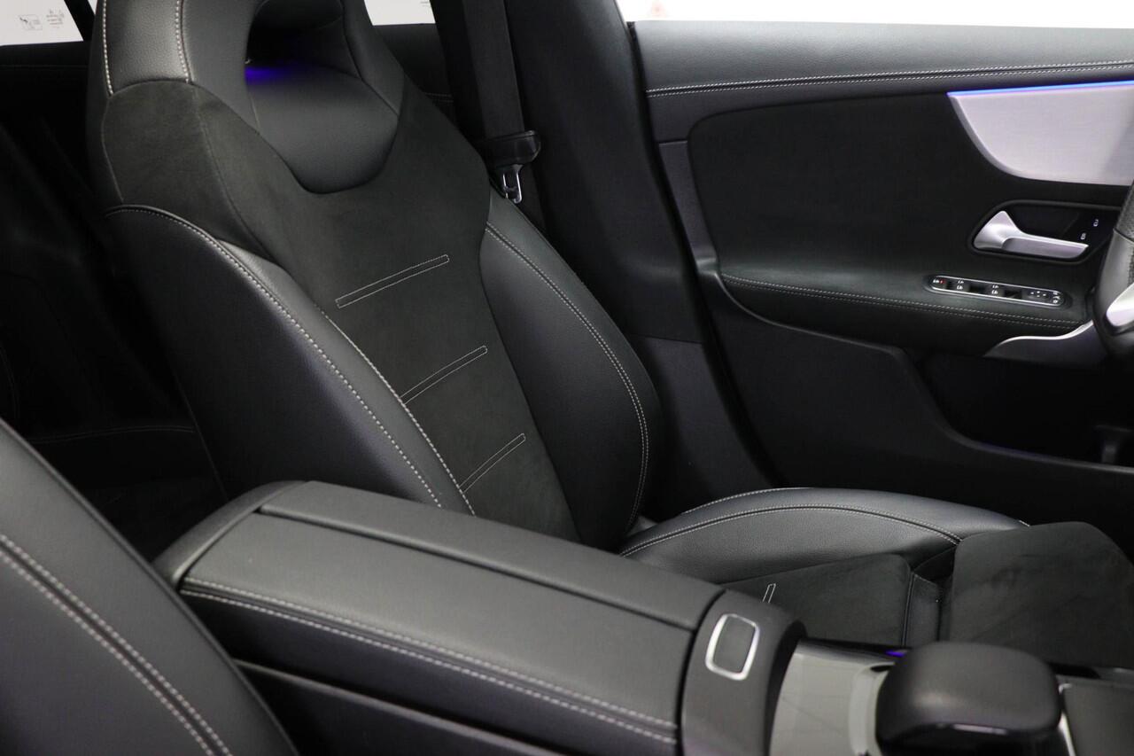 Mercedes-Benz CLA-KLASSE Shooting Brake 250 e AMG-Line Premium Plus | PANORAMADAK | DAB | APPLE | TREKHAAK