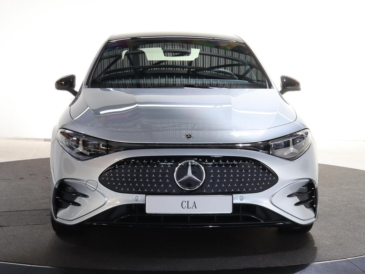 Mercedes-Benz CLA-KLASSE 250+ Launch Edition 85 kWh | Night | Panoramadak | DISTRONIC | Achteruitrijcamera | Dodehoekassistent |