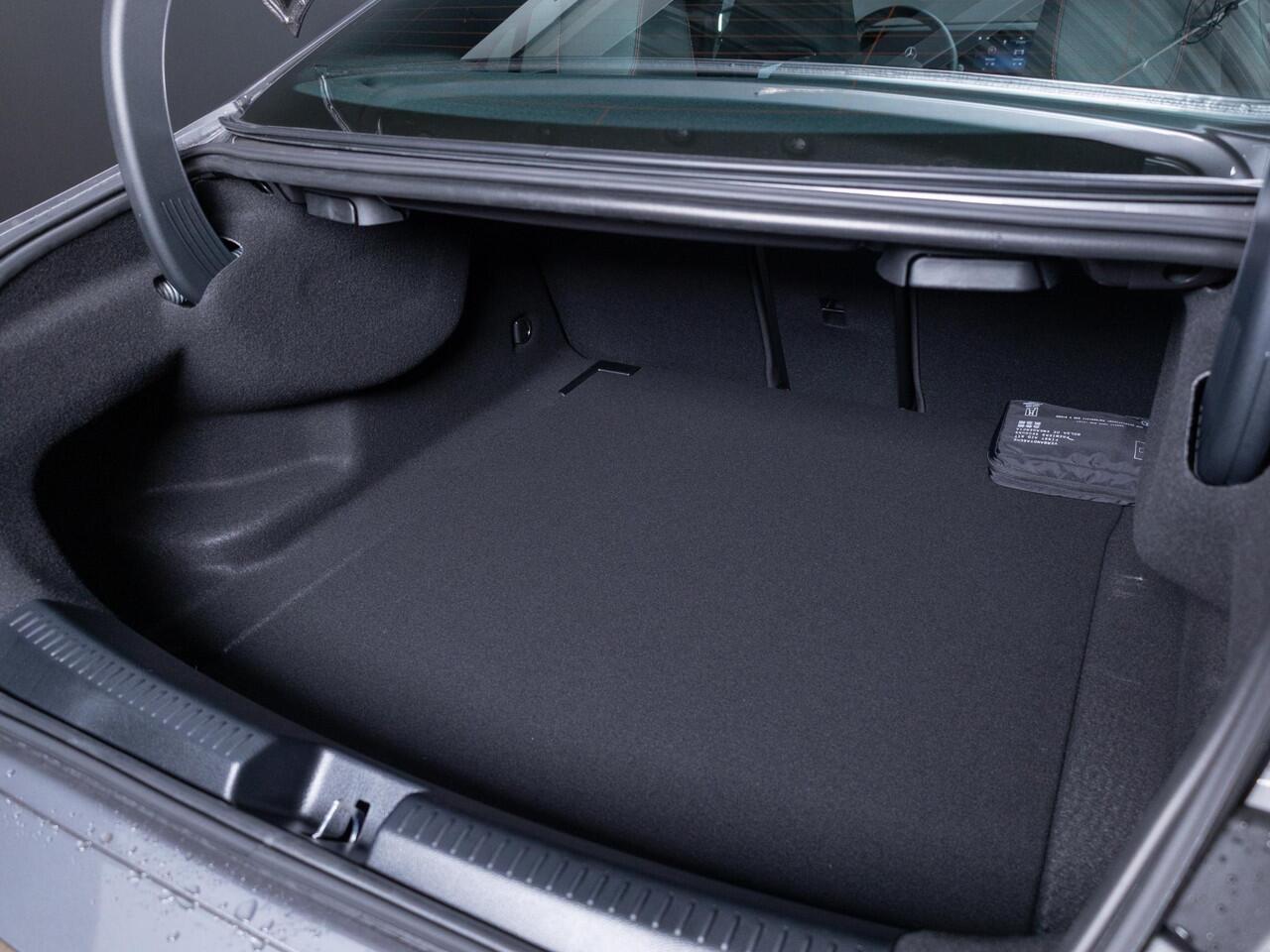 Mercedes-Benz CLA-KLASSE Coupé 180 Star Edition LIMITED Panorama dak