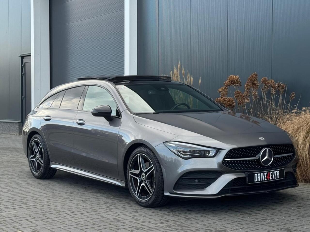 Mercedes-Benz CLA-KLASSE Shooting Brake 180 Bns Sol. AMG FULL PANO SFEER NAVI CAMERA