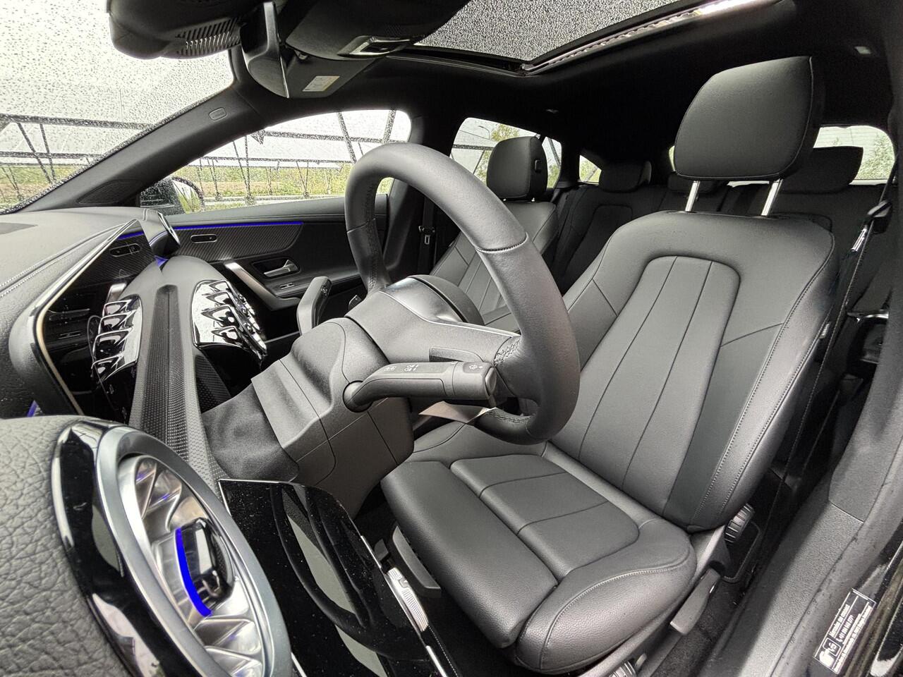 Mercedes-Benz CLA-KLASSE Shooting Brake 180 Star Edition Luxury Line | Panoramadak | Getint glas | Sfeerverlichting | Widescreen | Stoelverwarming |