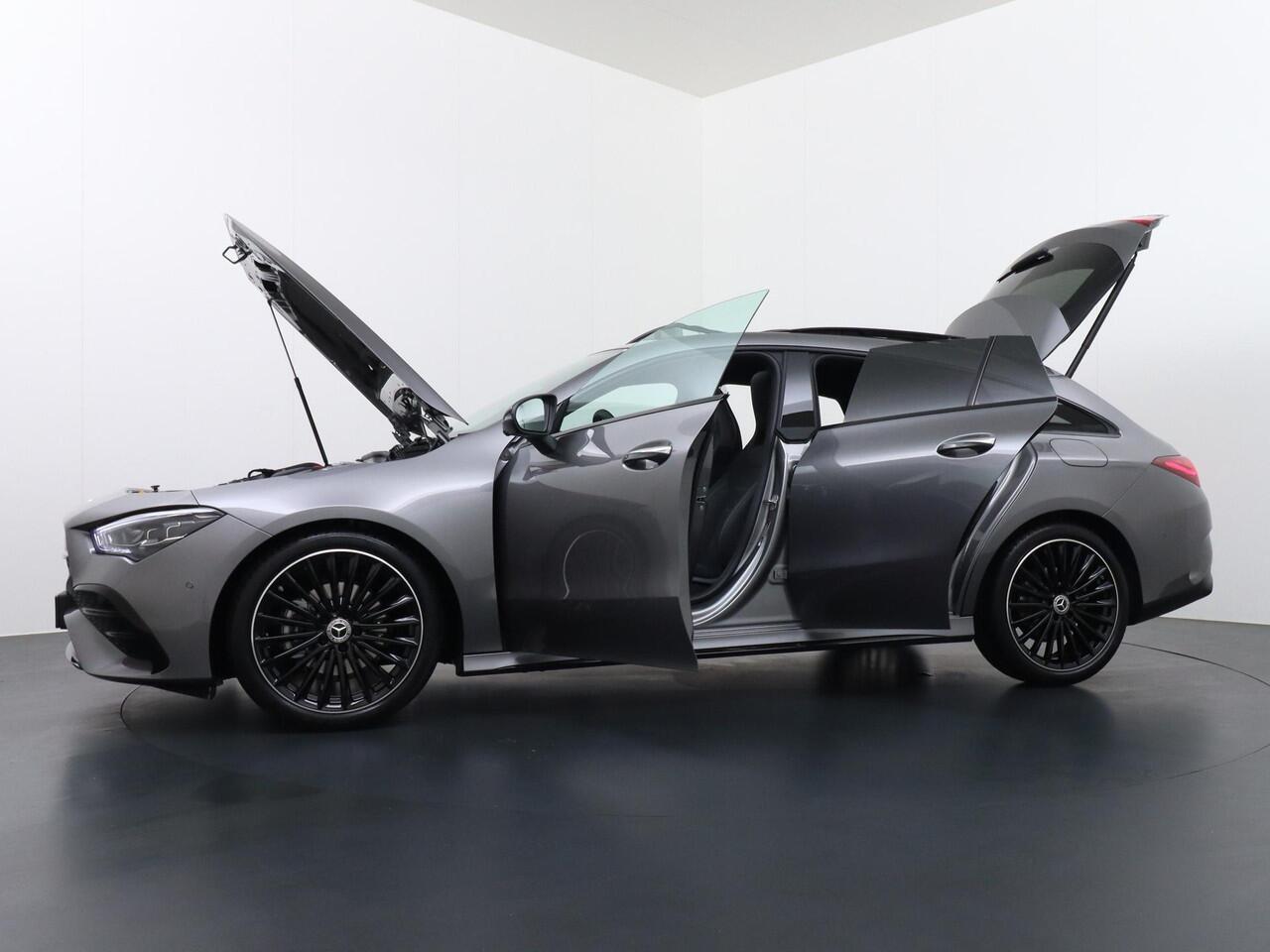 Mercedes-Benz CLA-KLASSE Shooting Brake 180 Business Solution AMG | Panorama - Schuifdak | Distronic Cruise Control | Memorystoelen | Head-Up Display | 360° Camera | Apple Carplay & Android Auto | Nightpakket