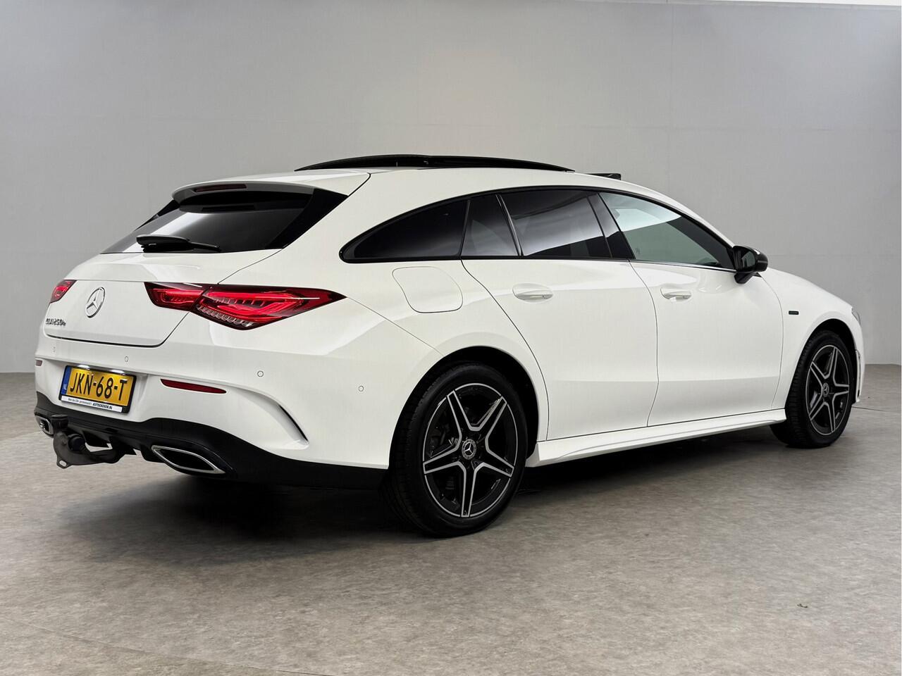 Mercedes-Benz CLA-KLASSE Shooting brake 250 e AMG Night | SOH 97% | Pano | Sfeerverl. | Burmester | Virtual | Camera | Trekh. | Carplay | Adaptive Cruise