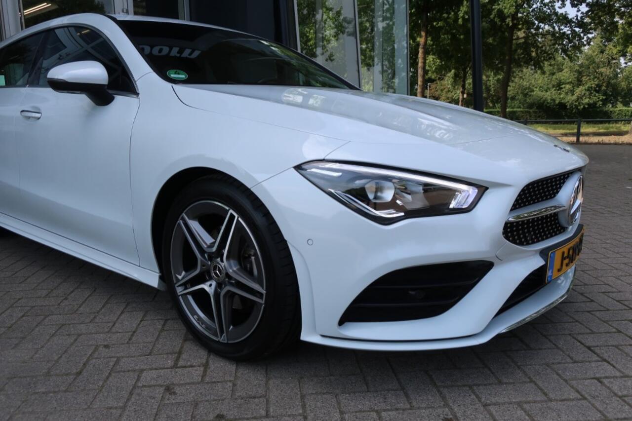 Mercedes-Benz CLA-KLASSE CLA180 AMG LINE, Navi, Apple Carplay/ Android Auto, LED, etc.