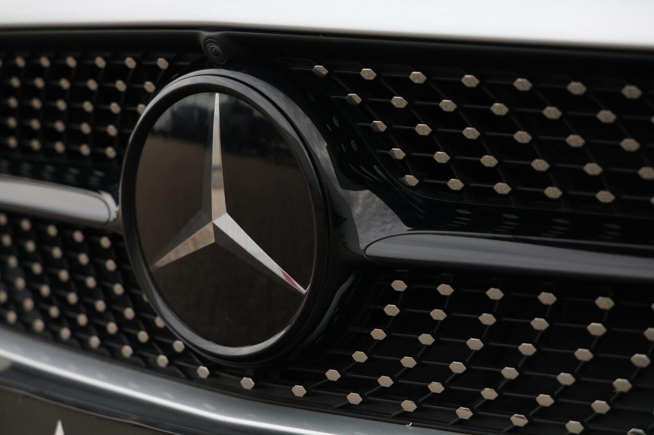 Mercedes-Benz CLA-KLASSE 250 e AMG Night Edition NAP|Pano|360cam|Head up|Sfeerv|Keyless