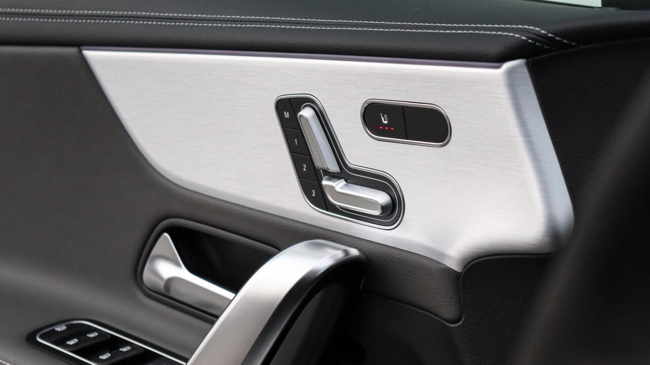 Mercedes-Benz CLA-KLASSE Shooting Brake AMG 45 S 4MATIC+ | AMG Drivers Package | Burmester | Panoramadak | Trekhaak |