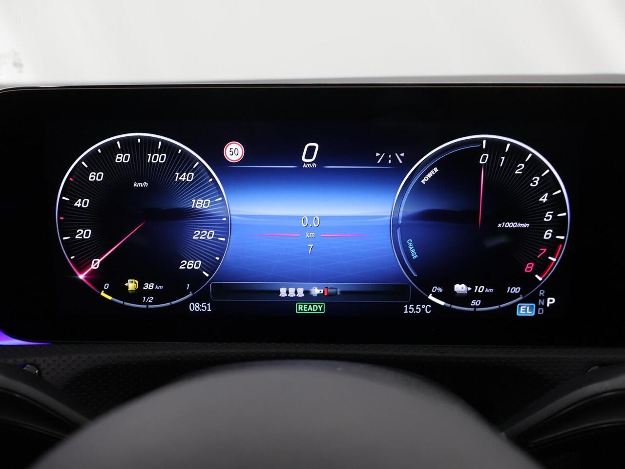 Mercedes-Benz CLA-KLASSE Shooting Brake 250e Star Edition AMG Line | Panoramaschuifdak | MULTIBEAM LED | Nightpakket | Sfeerverlichting | Multispaak Velgen