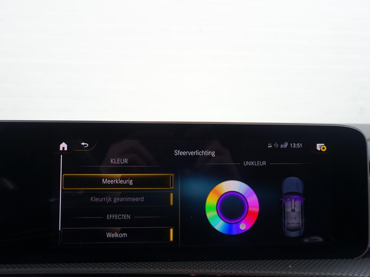 Mercedes-Benz CLA-KLASSE 180 AMG Night Edition Aut- Panoramadak, Sfeerverlichting, Camera, Xenon Led, Sport Leder