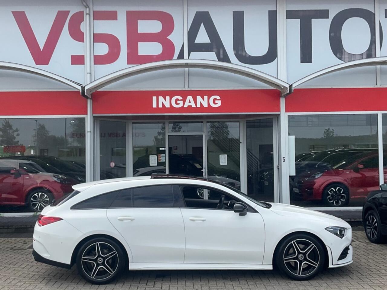 Mercedes-Benz CLA-KLASSE CLA 200 AUT. 163PK AMG-PAKKET PANO-DAK SFEERVERLICHTING CAMERA AIRCO LMV PDC