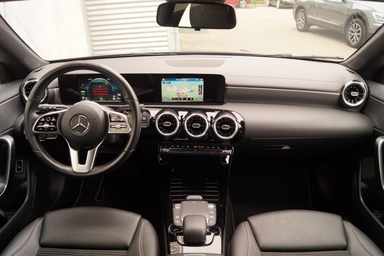 Mercedes-Benz CLA-KLASSE 250e Business Edition -NAVI-ECC-PDC-
