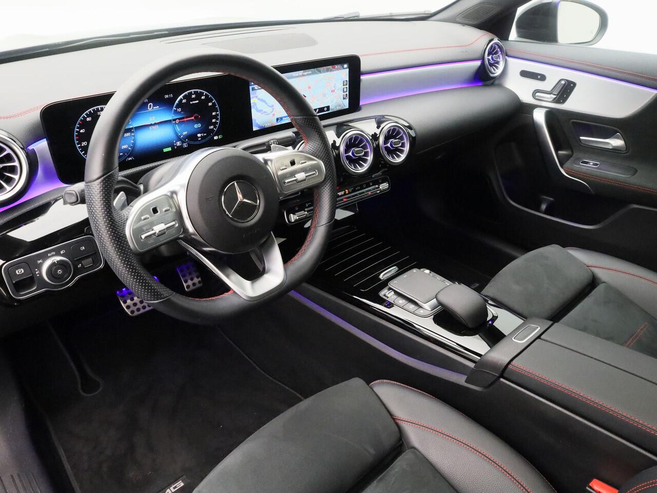 Mercedes-Benz CLA-KLASSE 250 e Business Solution AMG Limited | PANO | CAMERA | MEMORY | SFEERVERLICHTING | STOELVERWARMING