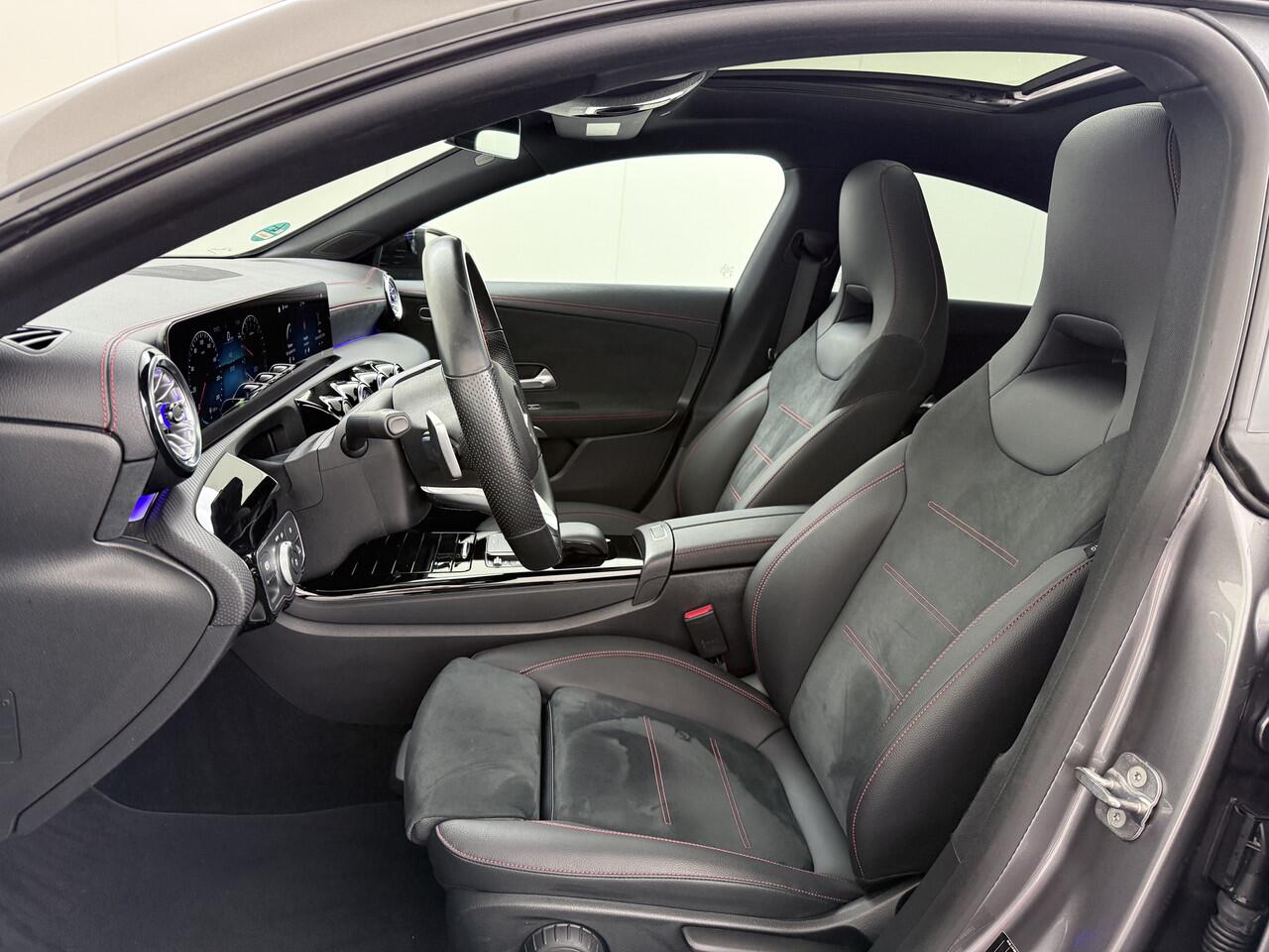 Mercedes-Benz CLA-KLASSE CLA 250 e Coupé AMG Line Night | Pano Multibeam Sound Night