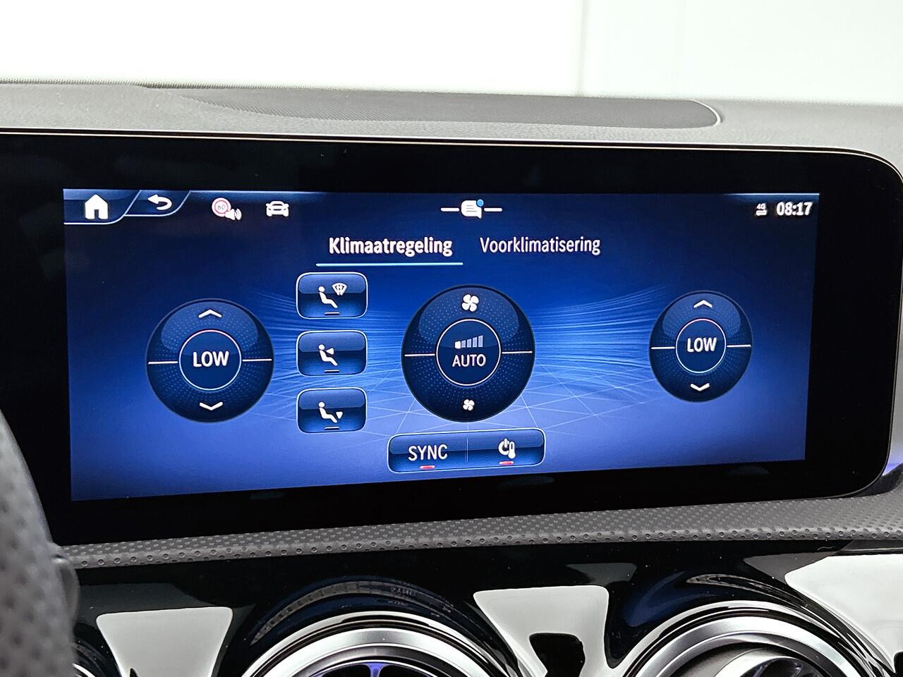 Mercedes-Benz CLA-KLASSE Shooting Brake 250 e Business Solution AMG | Trekhaak | Nightpakket | Parkeerpakket met achteruitrijcamera| KEYLESS-GO | EASY PACK achterklep | USB pakket plus | Sfeerverlichting | Draadloos oplaadsysteem voor Smartphone| Stoelverwarming voor |