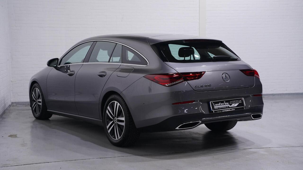 Mercedes-Benz CLA-KLASSE Shooting Brake 180 Business Solution Luxury 1e Eig. NAP Camera Leder Comfortstoelen Stoelverwarming Rijklaar!