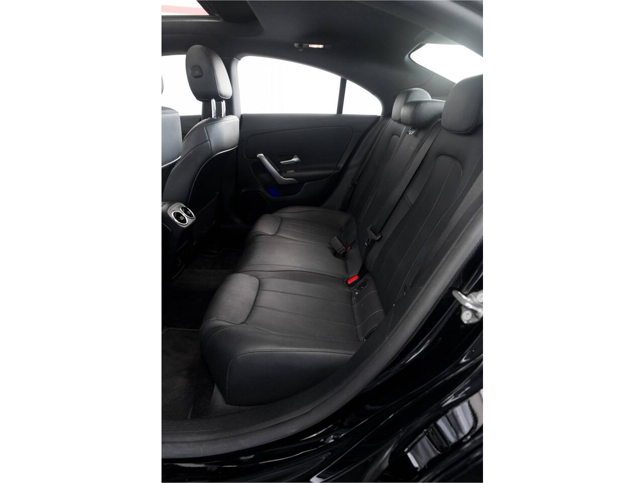 Mercedes-Benz CLA-KLASSE 250 e Advantage Sfeerverlichting Pano Leder Panoramadak