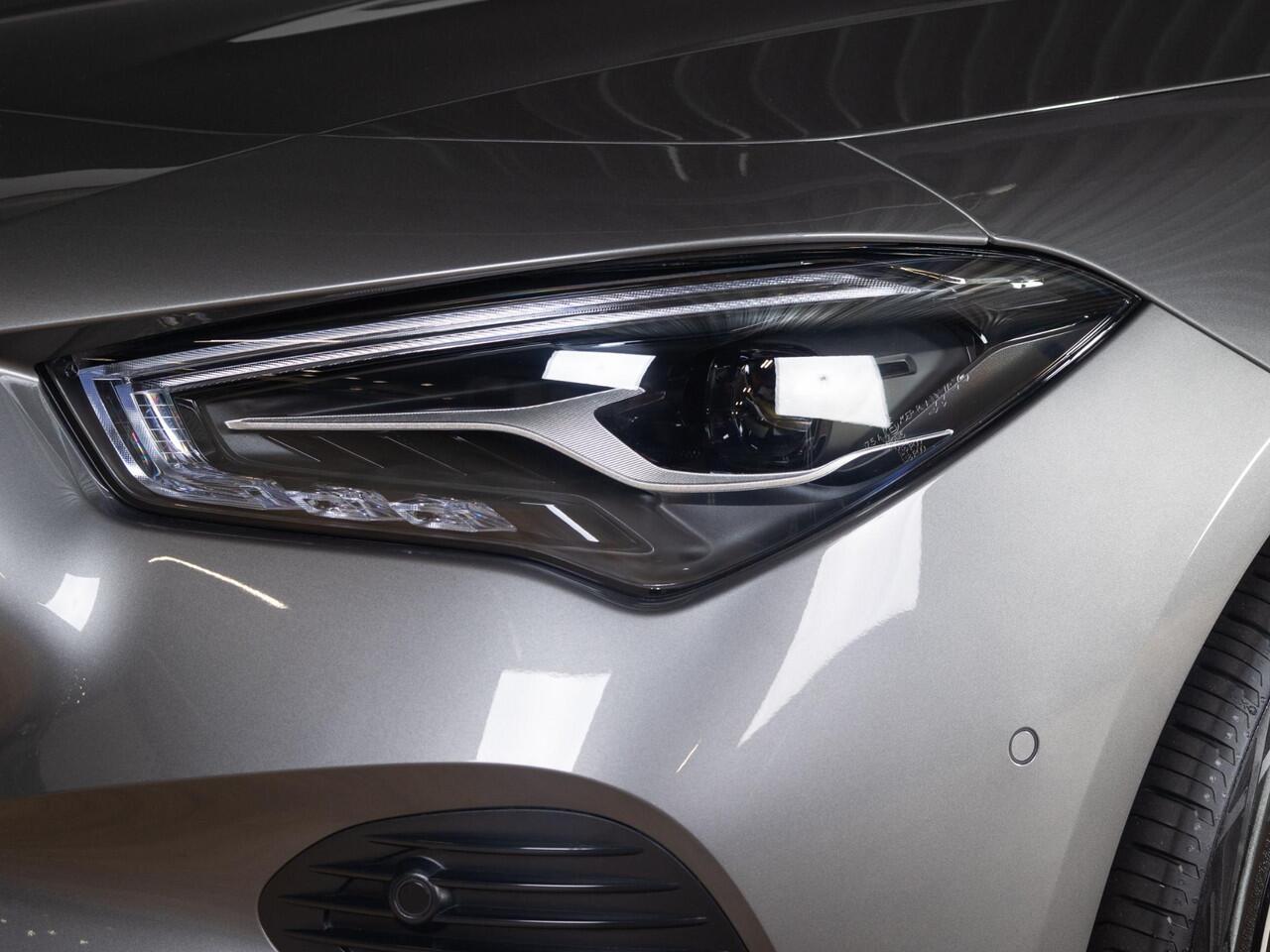 Mercedes-Benz CLA-KLASSE Shooting Brake 250 e Luxury Line Panorama dak