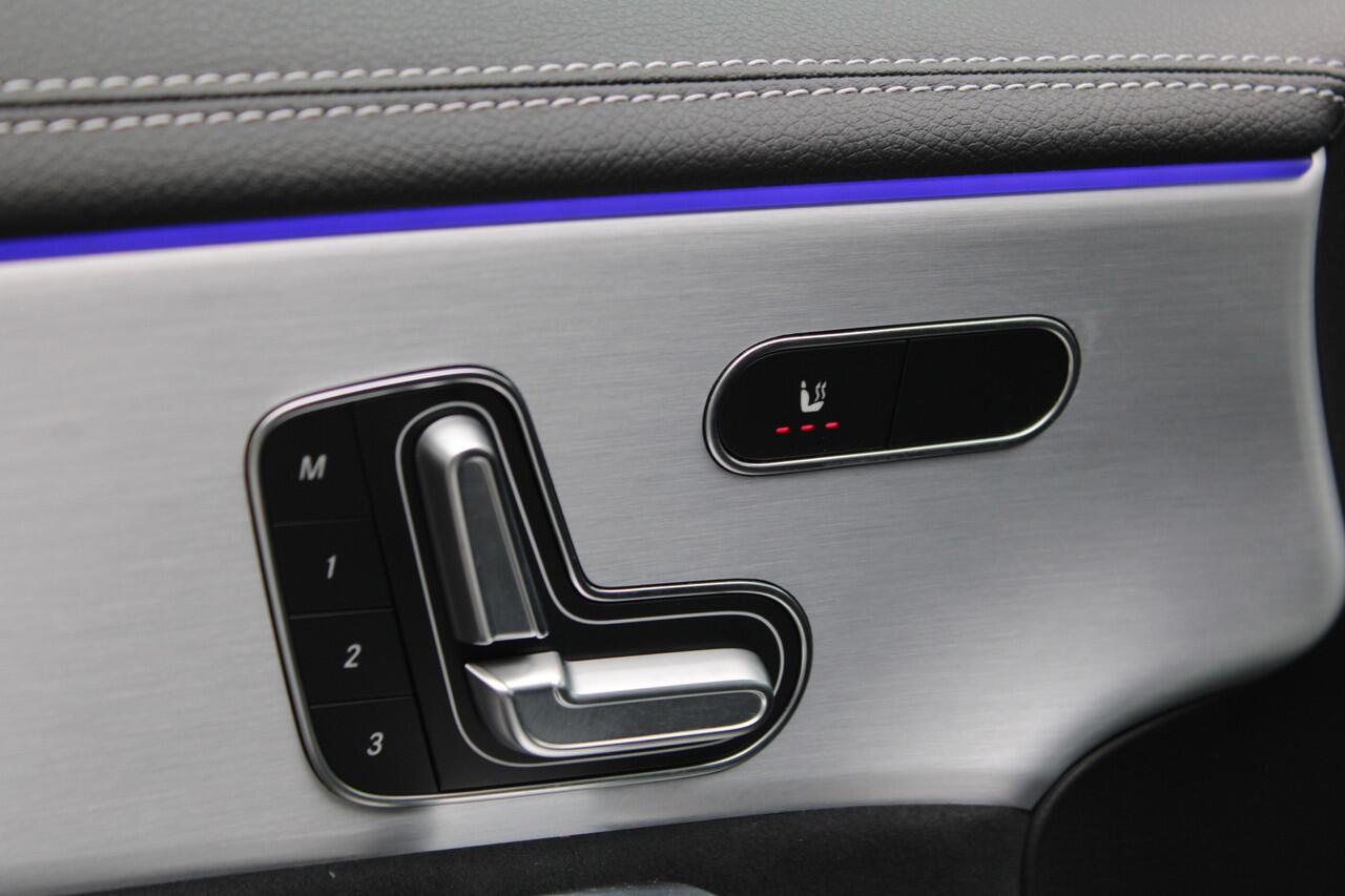 Mercedes-Benz CLA-KLASSE Shooting Brake 250e AUT8 AMG NIGHT PANORAMADAK BURMESTER MEMORY SFEER DISTRONIC