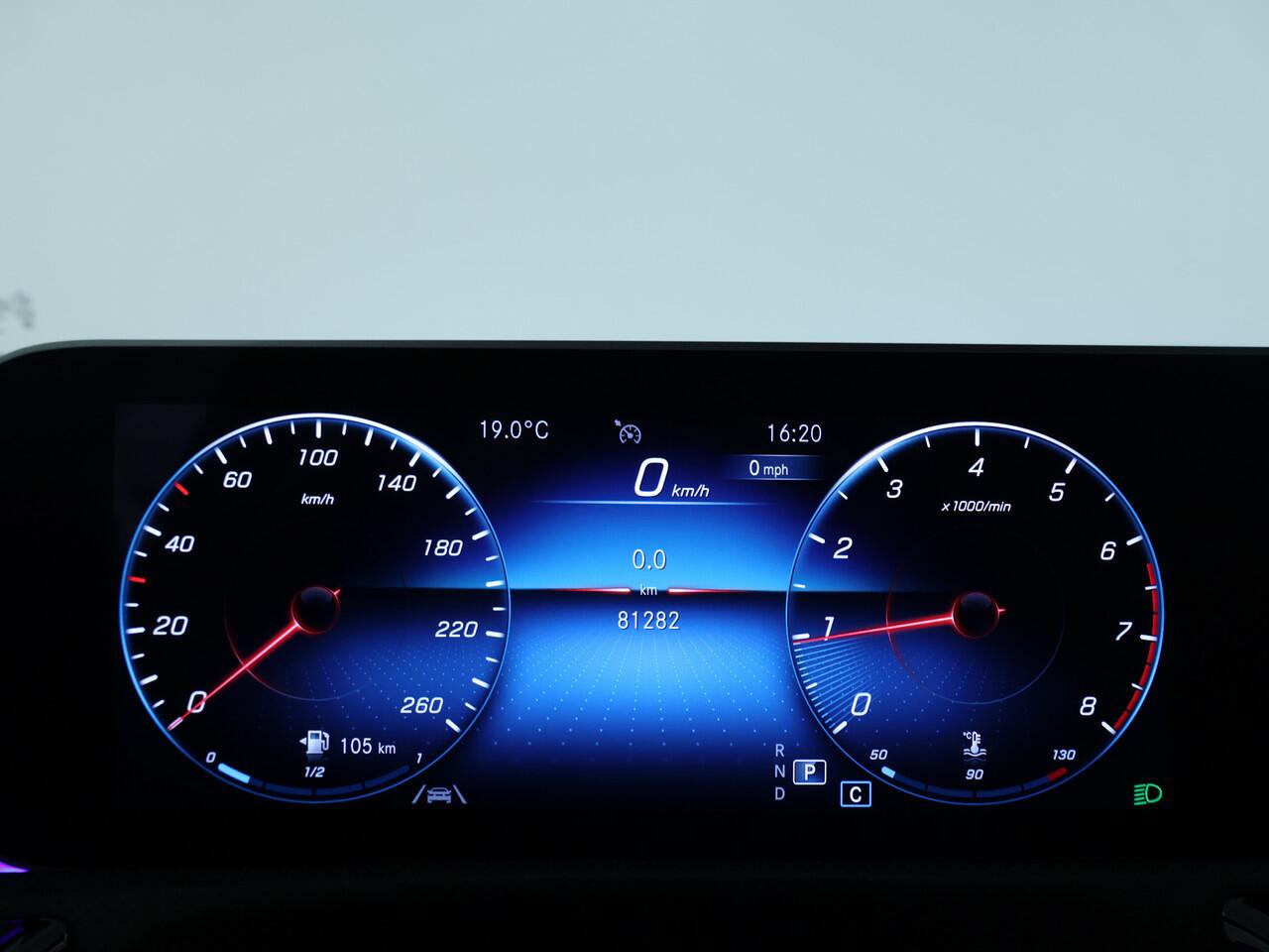 Mercedes-Benz CLA-KLASSE Shooting Brake 180 AMG | AMG Line | 19 Inch AMG LM velgen | Achteruitrijcamera | Inclusief 24 maanden MB Certified garantie voor Europa.