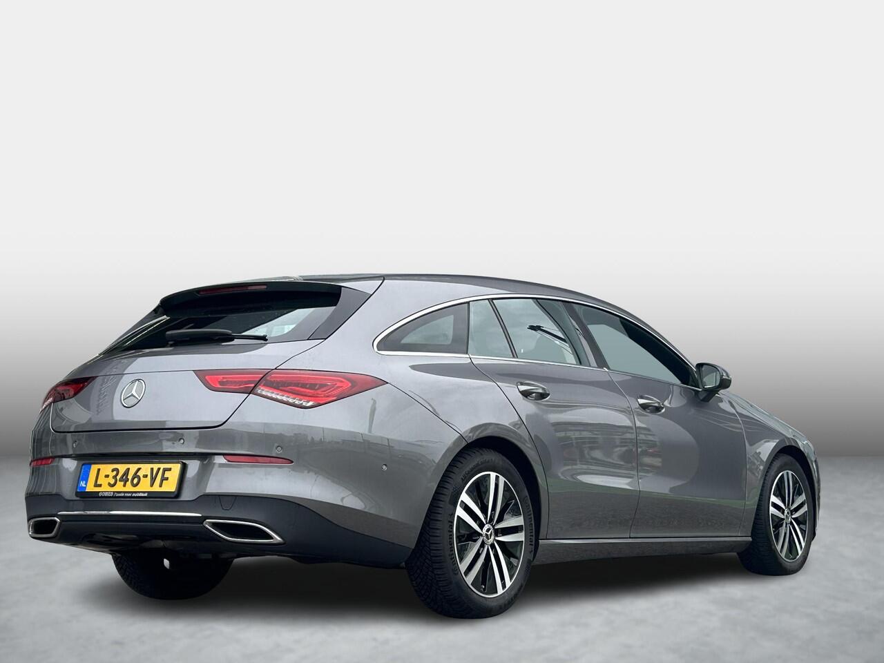 Mercedes-Benz CLA-KLASSE Shooting Brake 180 Luxury | Trekhaak | Sfeerverlichting