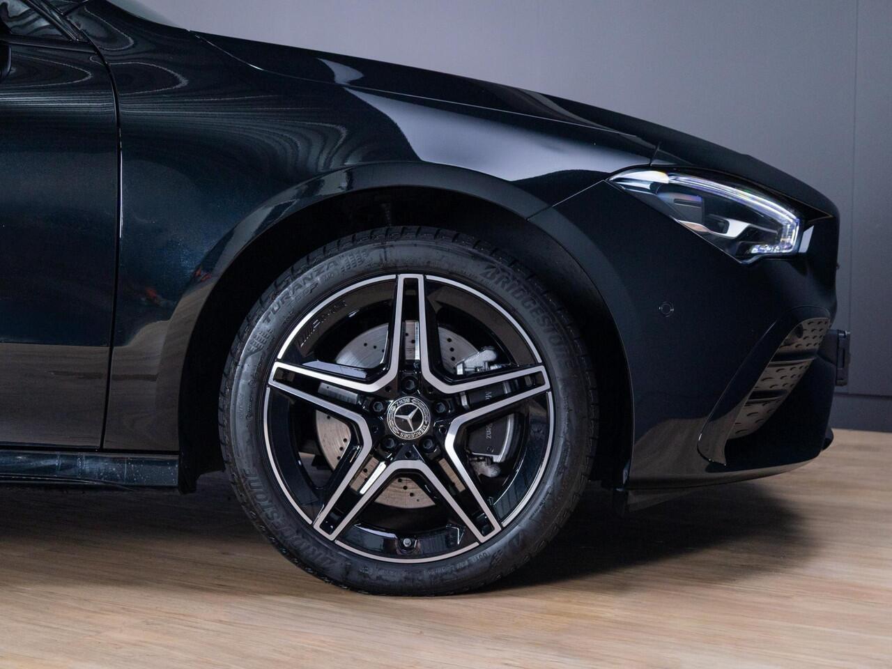 Mercedes-Benz CLA-KLASSE Shooting Brake 250 e Star Edition AMG Line Panorama dak