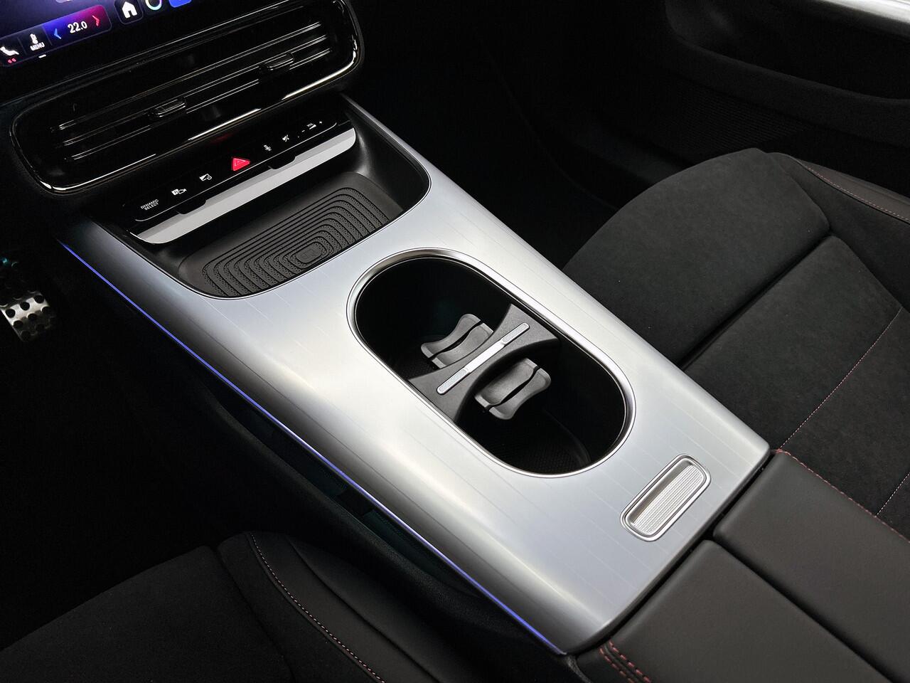 Mercedes-Benz CLA-KLASSE 250+ Launch Edition 85 kWh | Warmtepomp | Adaptieve Cruisecontrol | Nightpakket | GUARD 360° vehicle protection | Memorypakket | Panoramadak | MULTIBEAM LED | Sierdelen aluminium |