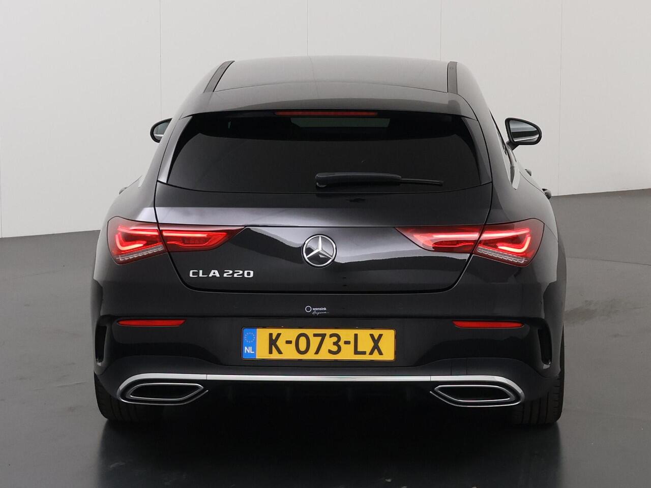 Mercedes-Benz CLA-KLASSE Shooting Brake 220 Advantage | AMG | Widescreen | Achteruitrijcamera | Apple Carplay |