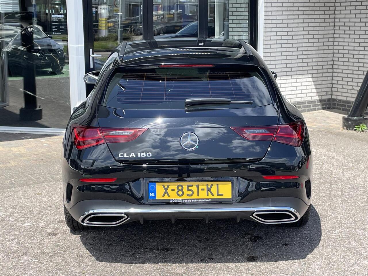 Mercedes-Benz CLA-KLASSE Shooting Brake 180 | AMG | Keyless | Sfeerverlichting