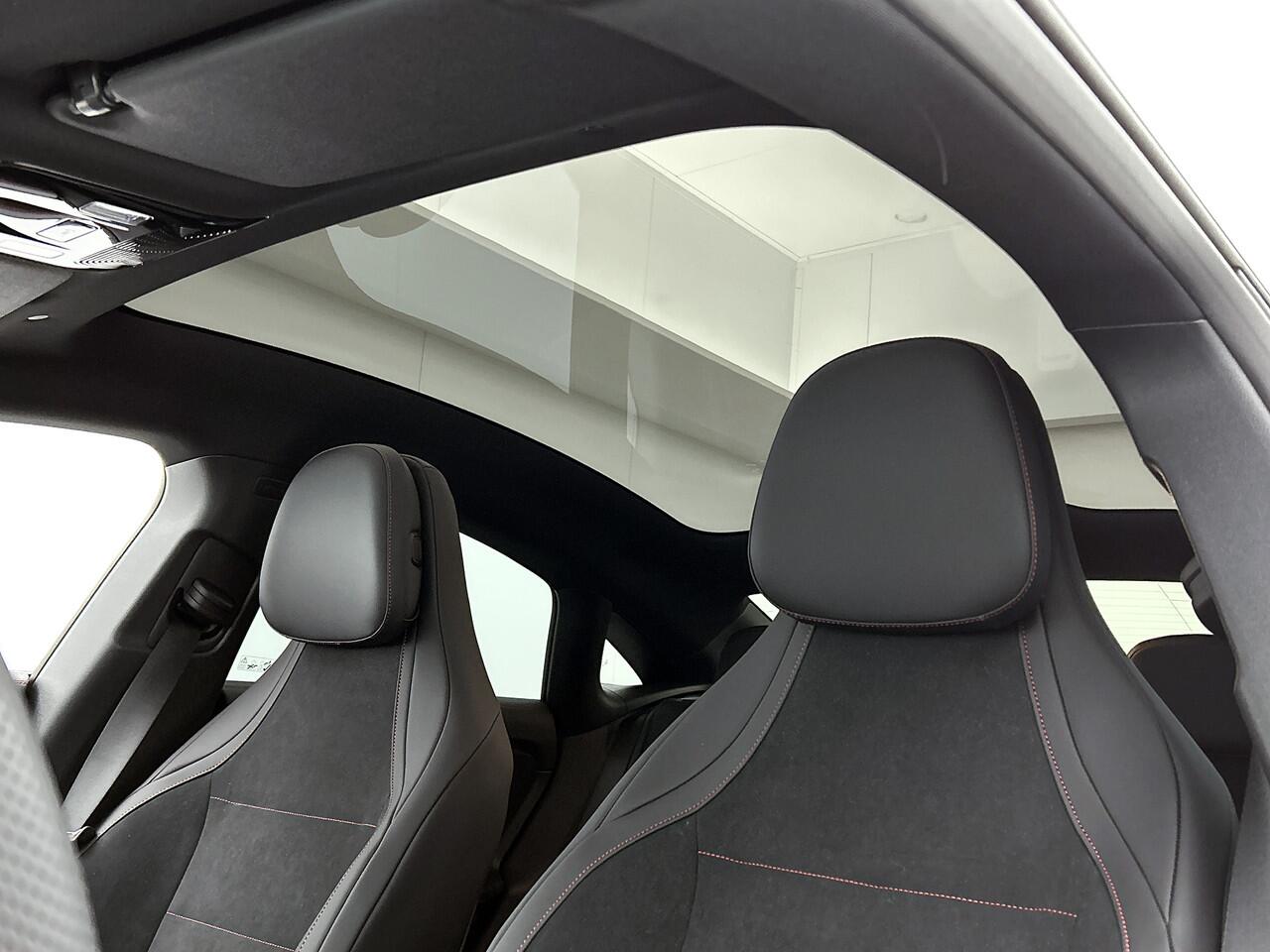 Mercedes-Benz CLA-KLASSE 250+ Launch Edition 85 kWh | Trekhaak | Memorypakket | Warmtepomp | Adaptieve Cruisecontrol | Nightpakket | Antidiefstal pakket URBAN GUARD | Smartphone integratiepakket |