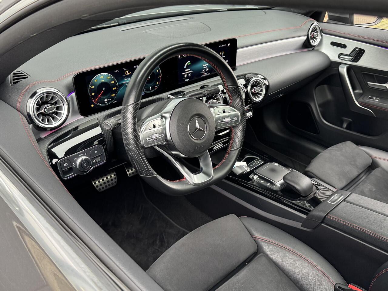 Mercedes-Benz CLA-KLASSE SHOOTING BRAKE 200 BUSINESS SOLUTION AMG I SFEERVERLICHTING I SCHUIFDAK I MEMORY SEATS I P-CAMERA