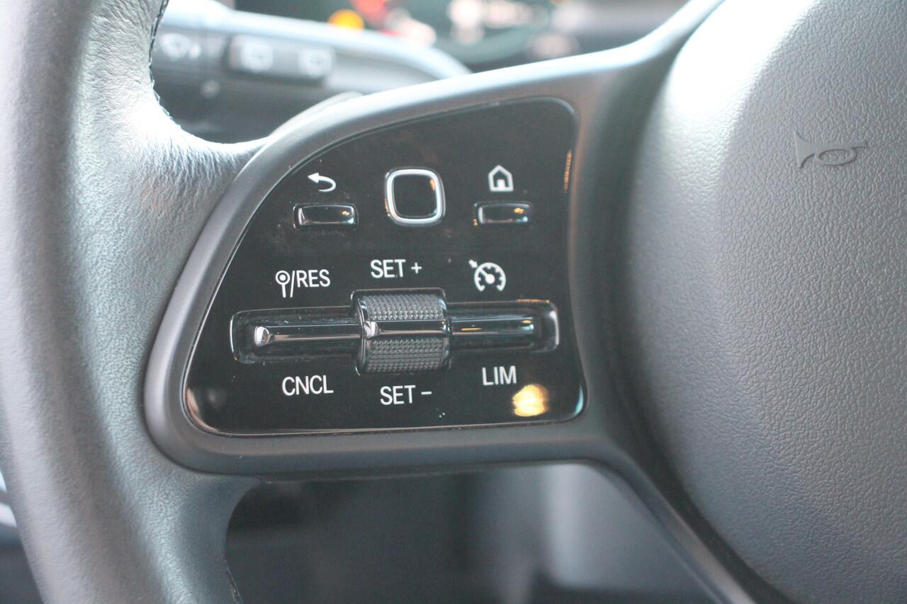 Mercedes-Benz CLA-KLASSE Shooting Brake 180 Advantage ? Camera ? Zwarte Hemel ? Rijklaar ? 1 Jaar Bovag Garantie ?