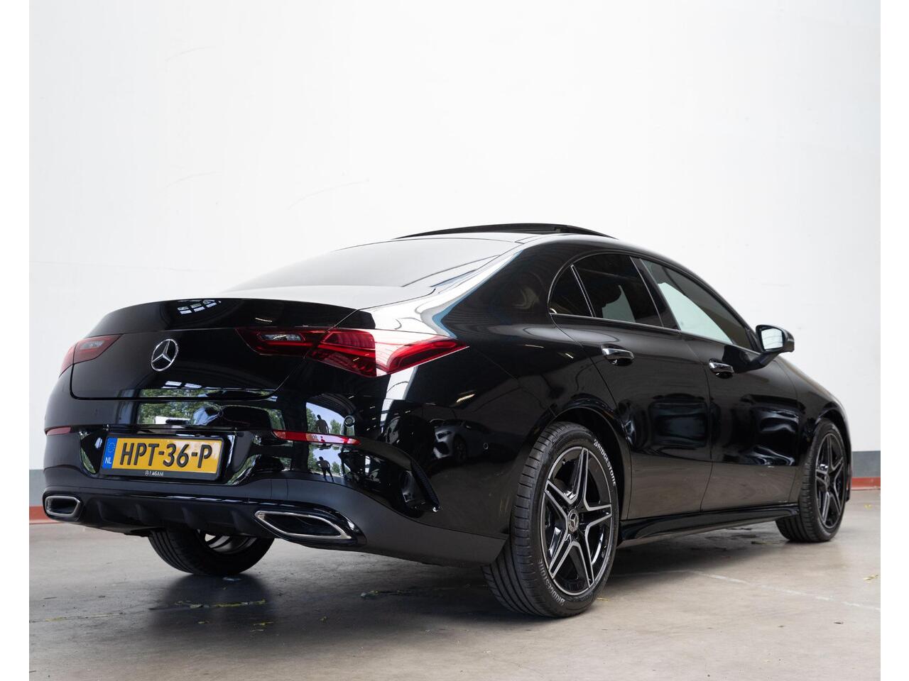 Mercedes-Benz CLA-KLASSE Coupé 180 Business Solution AMG