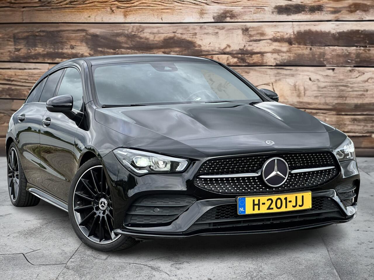 Mercedes-Benz CLA-KLASSE Shooting Brake 200 Business Solution AMG