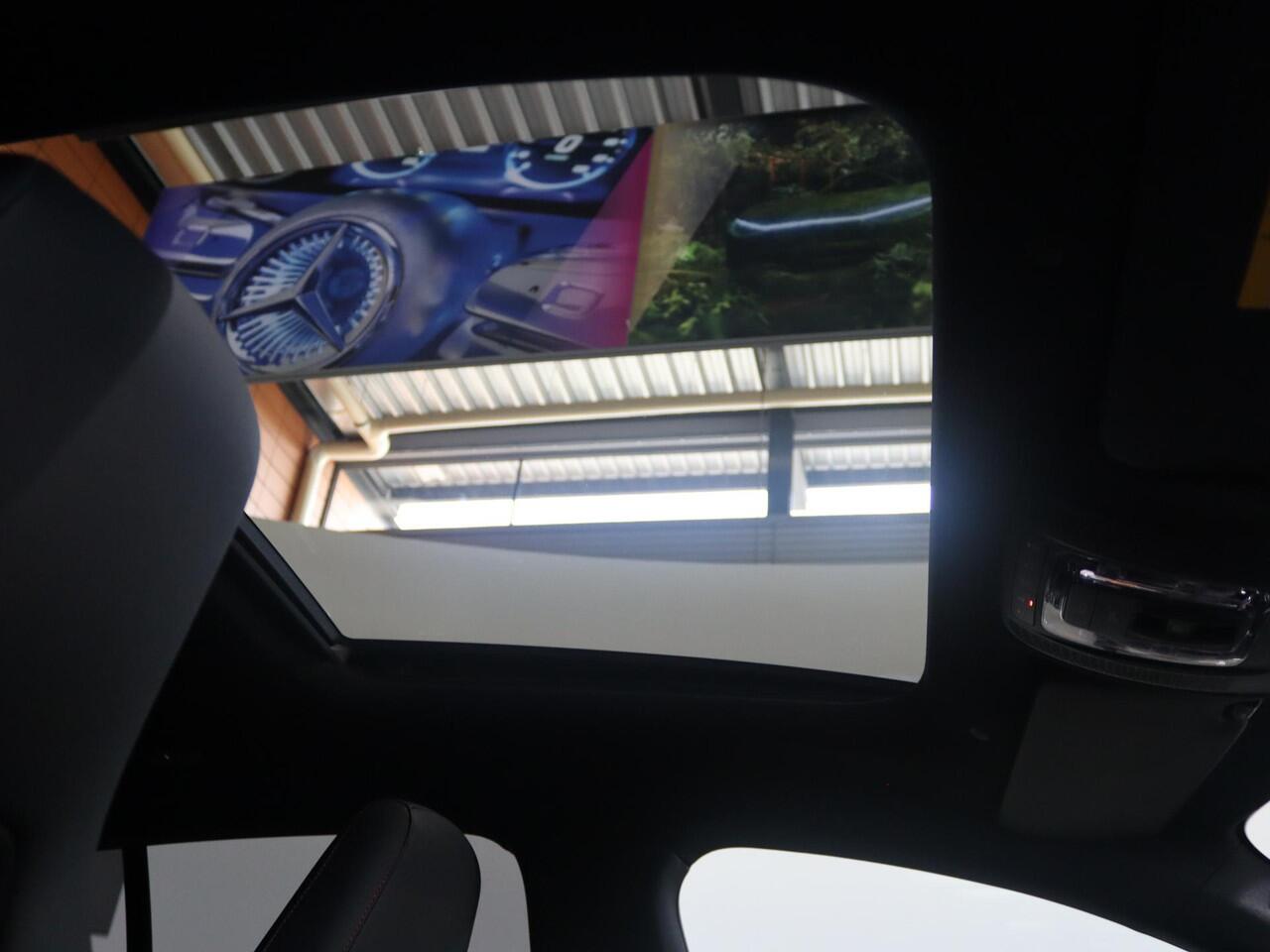 Mercedes-Benz CLA-KLASSE Shooting Brake 250e Business Solution AMG | Night | Panoramadak | Trekhaak | Sfeerverlichting | Parkeercamera | Stoelverwarming |