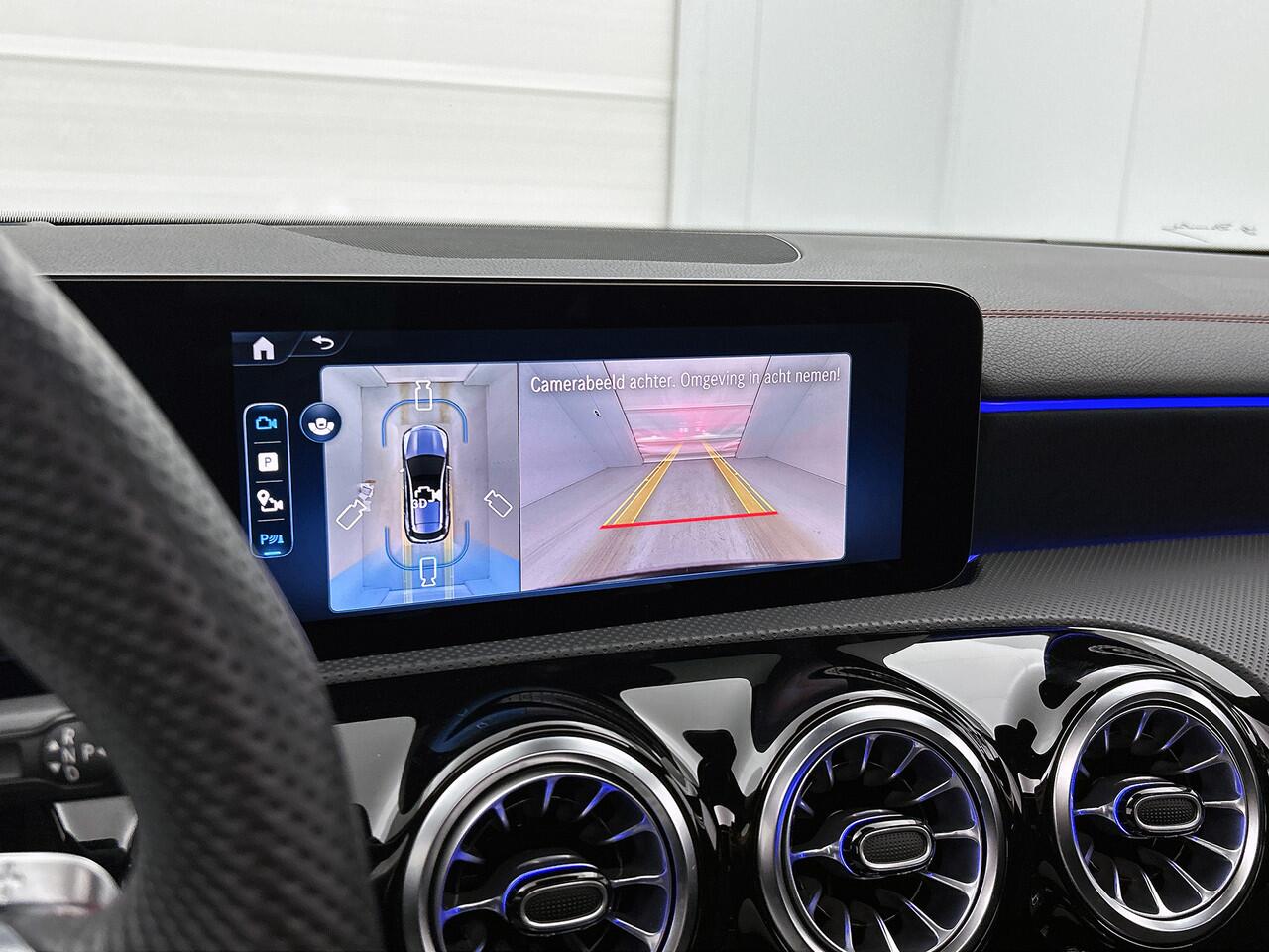 Mercedes-Benz CLA-KLASSE Shooting Brake 250 e Business Solution AMG AMG Line | Night Pakket |Panorama Schuif-Kanteldak | Memory Stoelen | Head-up display | Parkeerpakket met 360°-camera. Inclusief 24 maanden Mercedes-Benz Certified garantie voor Europa.