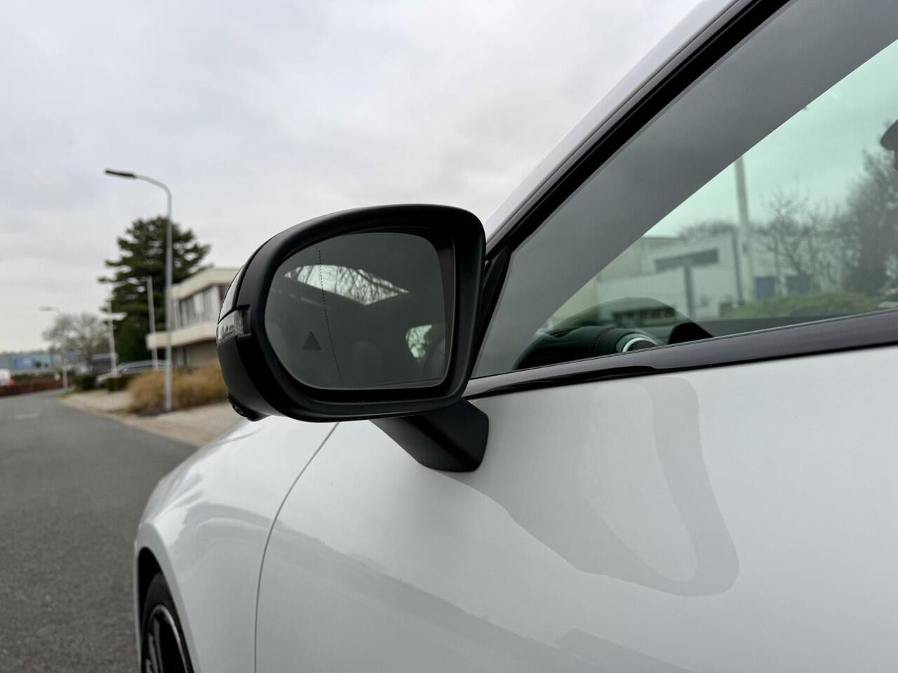 Mercedes-Benz CLA-KLASSE 180 AMG 136PK AUToPanooBurmesteroHeadup