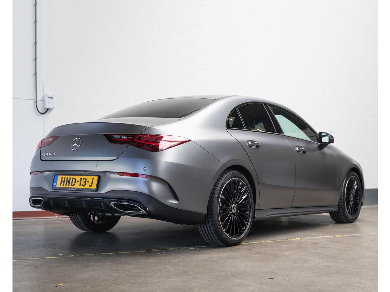 Mercedes-Benz CLA-KLASSE Coupé 180 Business Solution AMG