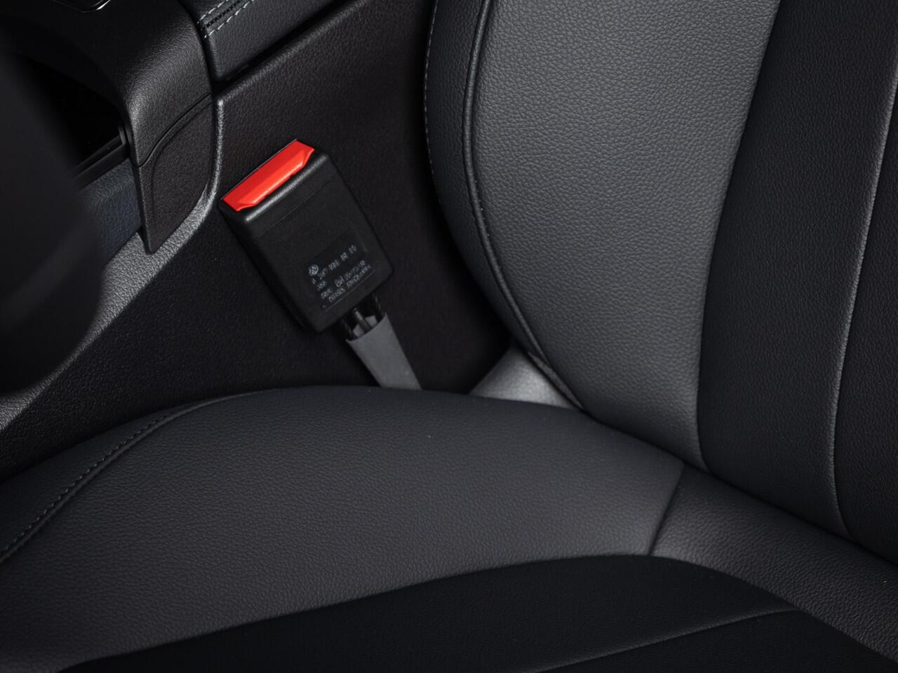 Mercedes-Benz CLA-KLASSE Shooting Brake 250 e Luxury Line Panorama dak