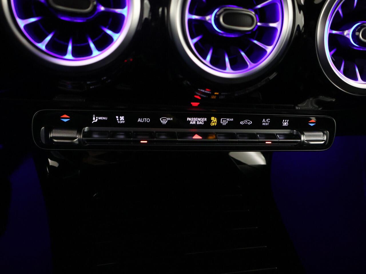 Mercedes-Benz CLA-KLASSE Shooting Brake 250 e Star Edition Luxury Line | Trekhaak | Distronic | Antidiefstalpakket GUARD 360° Plus | KEYLESS GO-comfortpakket | USB pakket plus | EASY PACK achterklep | Parkeerpakket met achteruitrijcamera |