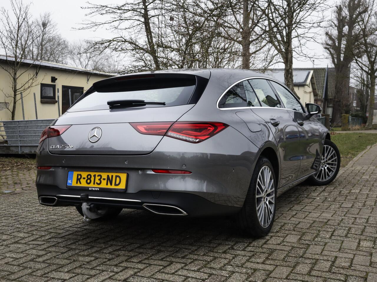 Mercedes-Benz CLA-KLASSE Shooting Brake 250 e Luxury Line 1e-Eig. & Dealer-Onderh. BOVAG-Garantie. NL-Auto.