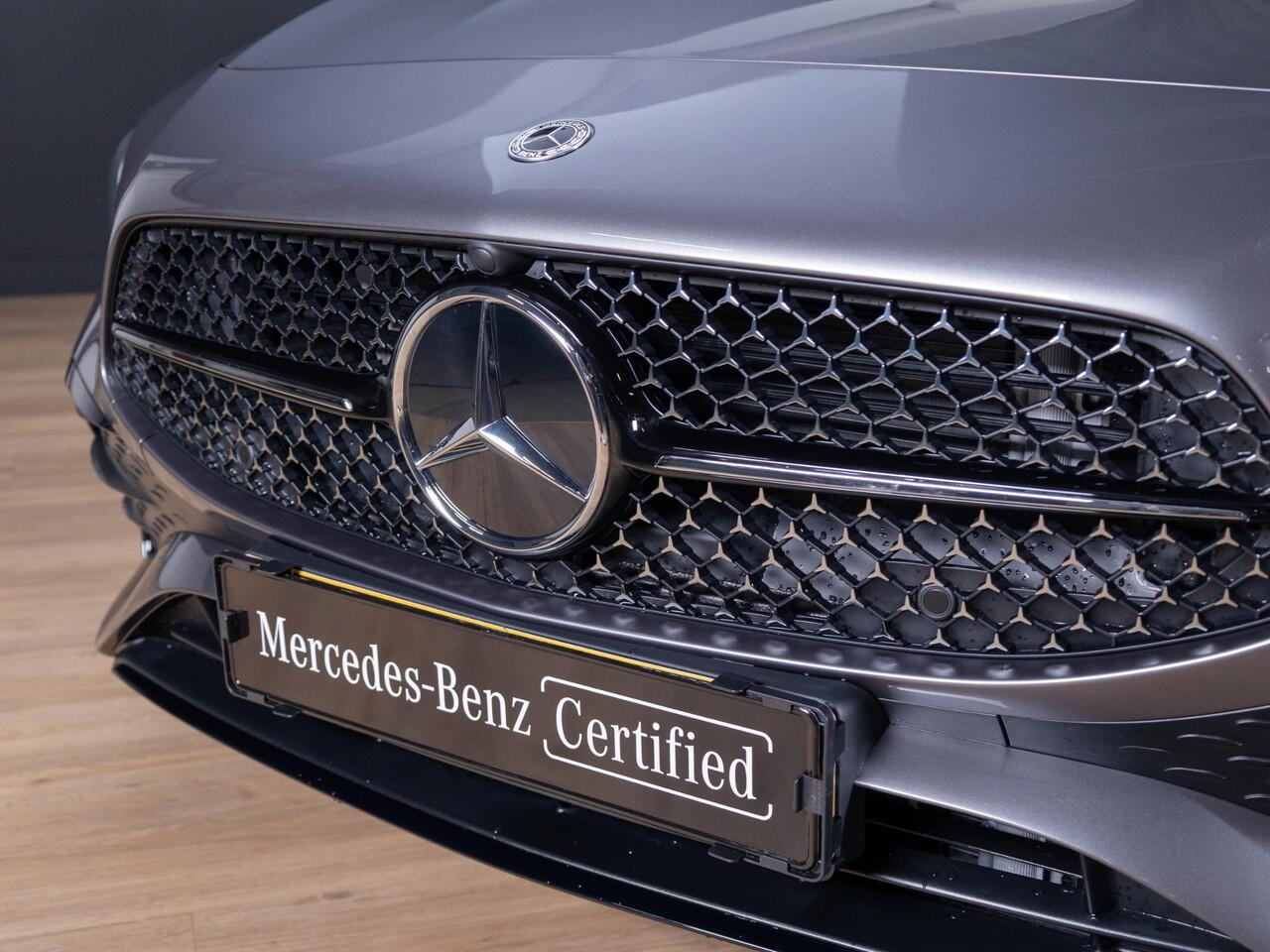 Mercedes-Benz CLA-KLASSE Coupé 180 Star Edition AMG Line Panorama dak