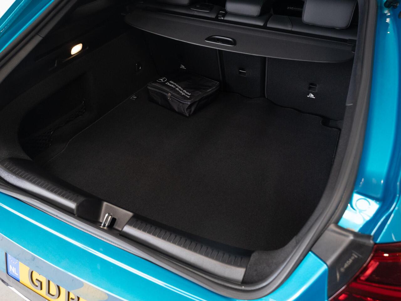 Mercedes-Benz CLA-KLASSE Shooting Brake 180 Luxury Line